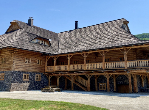 Zahraničné nehnuteľnosti - Zrub pod Čachtickým hradom, Nové Mesto nad Váhom - Višňové