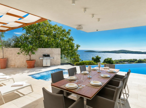 For sale: Villa Emporia - Hvar, Croatia