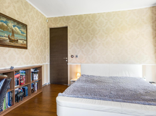 Penthouse so 180° výhľadom a terasou, BA III – Nové Mesto