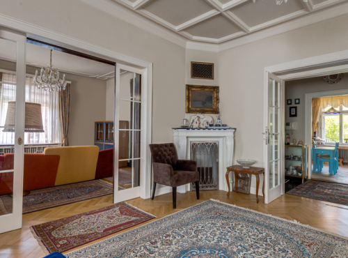 Historical villa with a garden, Prague 10 - Vinohrady