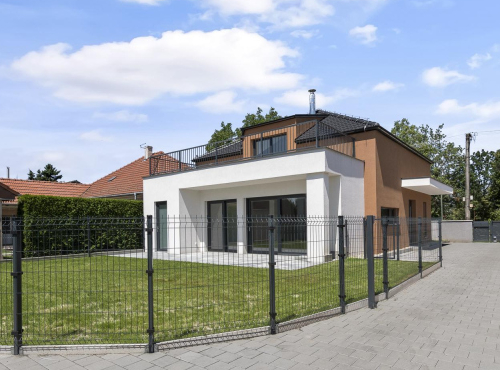 Sunny family house with garden, BA V – Jarovce