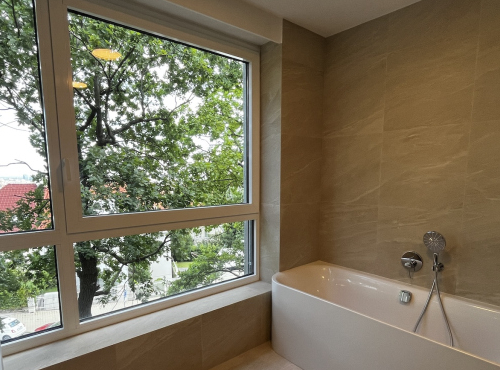 Elegant apartment in Diplomat Park, BA I – Old Town
