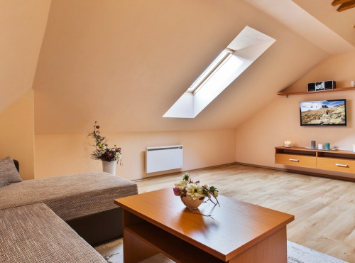 Attic Apartment, Bystrá – Tále