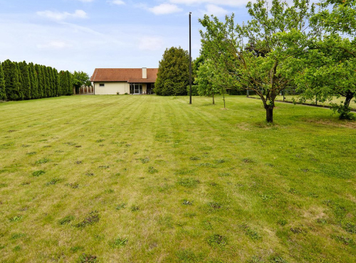 Family residence with agricultural facilities, Malacky – Láb