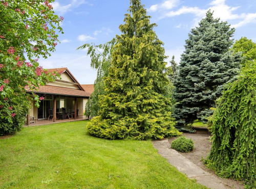 Family residence with agricultural facilities, Malacky – Láb