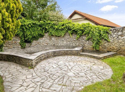 Family residence with agricultural facilities, Malacky – Láb